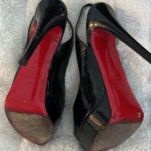 Worn a couple of times but in great condition. Size 38.5